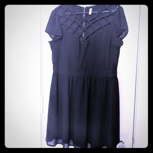 Strappy chest black dress